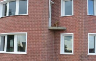 Фасадная термопанель с фактурным бетонным кирпичом «Элегантный»