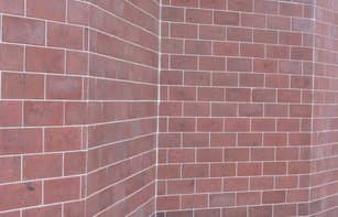 Фасадная термопанель с бетонным рельефным кирпичом