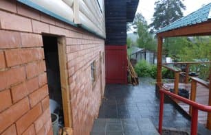 Фасадная термопанель с фактурным бетонным кирпичом «Элегантный»