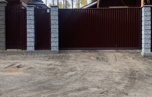 Заборный блок из окрашенного щебня 400х300х200 мм