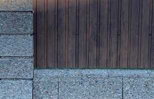 Заборный блок из окрашенного щебня 400х300х200 мм