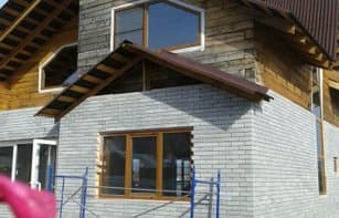 Фасадная термопанель с бетонным рельефным кирпичом