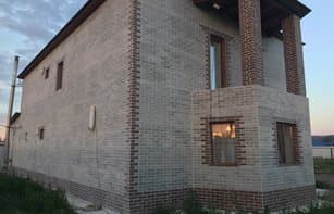 Фасадная термопанель с фактурным бетонным кирпичом «Элегантный»