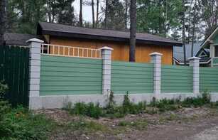 Заборный блок из окрашенного щебня 400х300х200 мм