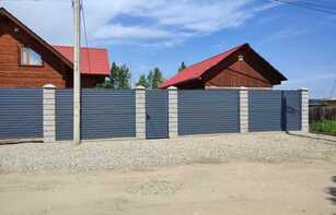 Заборный блок с цветным щебнем 300х300х200 мм