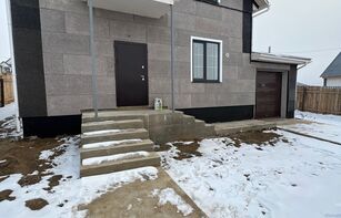 ФАСАДНАЯ ТЕРМОПАНЕЛЬ С МРАМОРНОЙ КРОШКОЙ