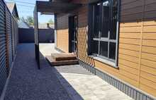 Саяны серо-голубой и тёмно-серый