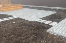 Старые камни тёмно-серый